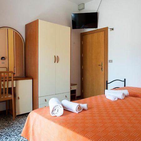 B&B Hotel Villa Nora Белариа-Игеа Марина Екстериор снимка