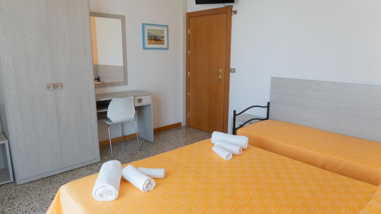 B&B Hotel Villa Nora Белариа-Игеа Марина Екстериор снимка