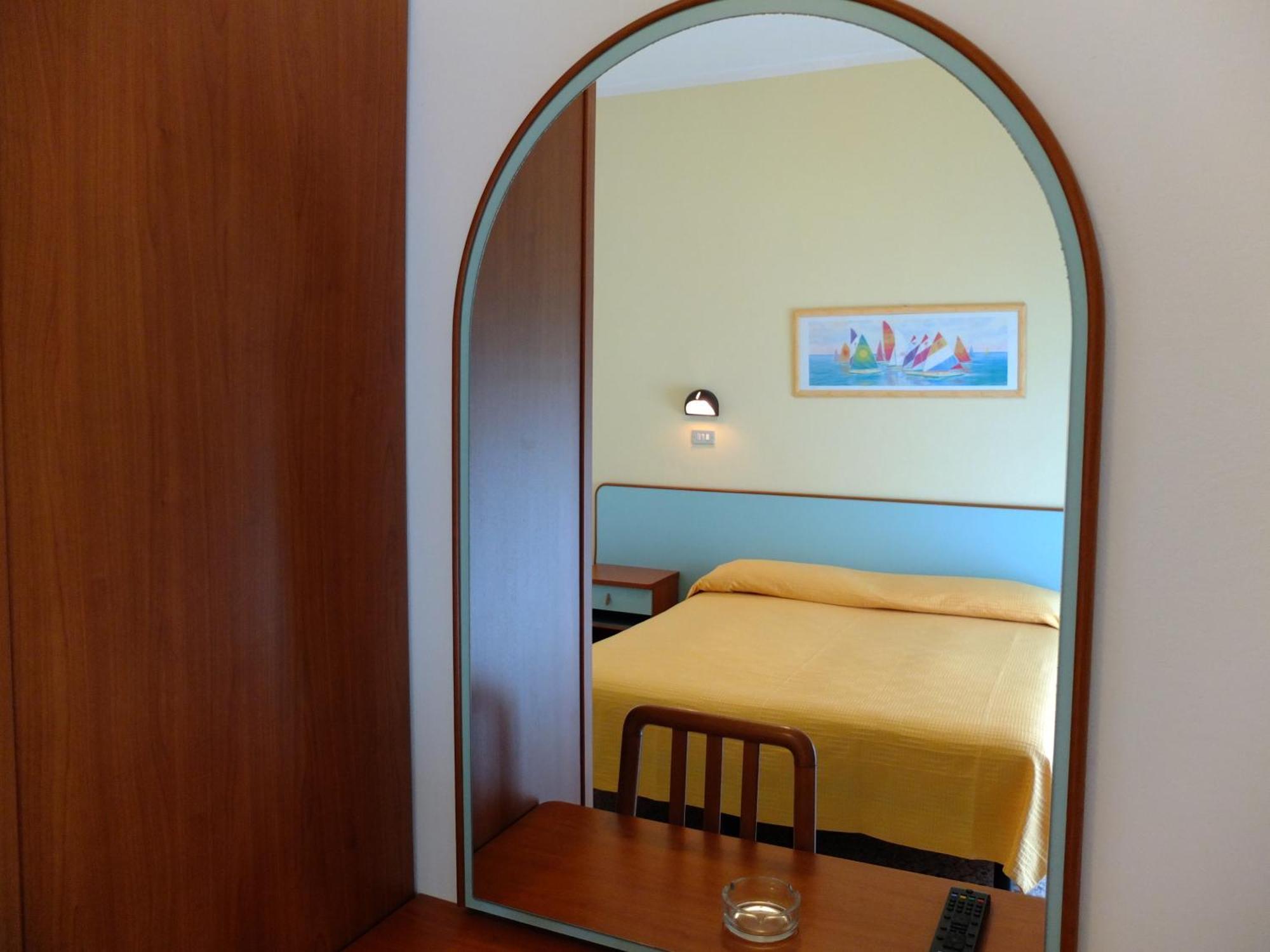 B&B Hotel Villa Nora Белариа-Игеа Марина Екстериор снимка