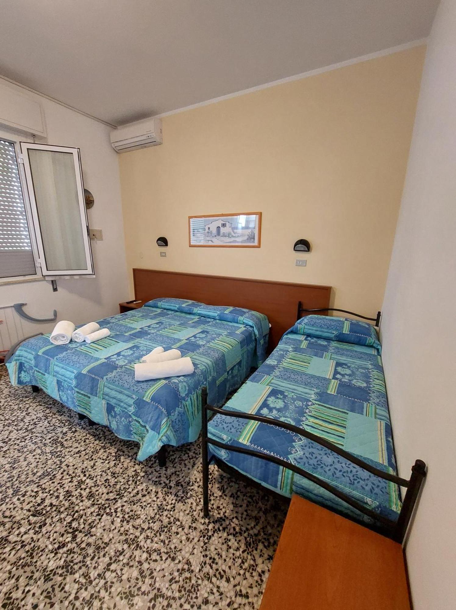 B&B Hotel Villa Nora Белариа-Игеа Марина Стая снимка