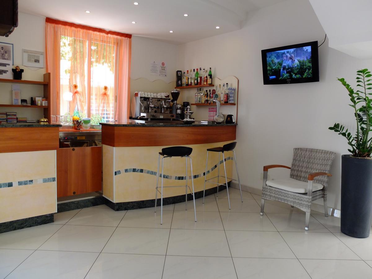 B&B Hotel Villa Nora Белариа-Игеа Марина Екстериор снимка
